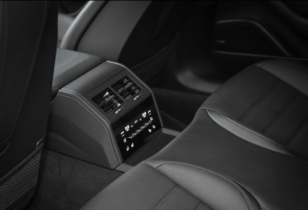 
								Panamera 4S E-Hybrid full									