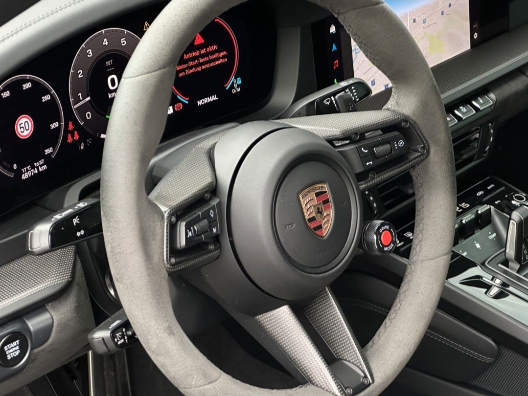 
								911 Targa 4 GTS Híbrido full									