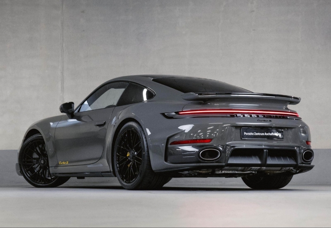 
								911 Turbo S PTS Híbrido full									
