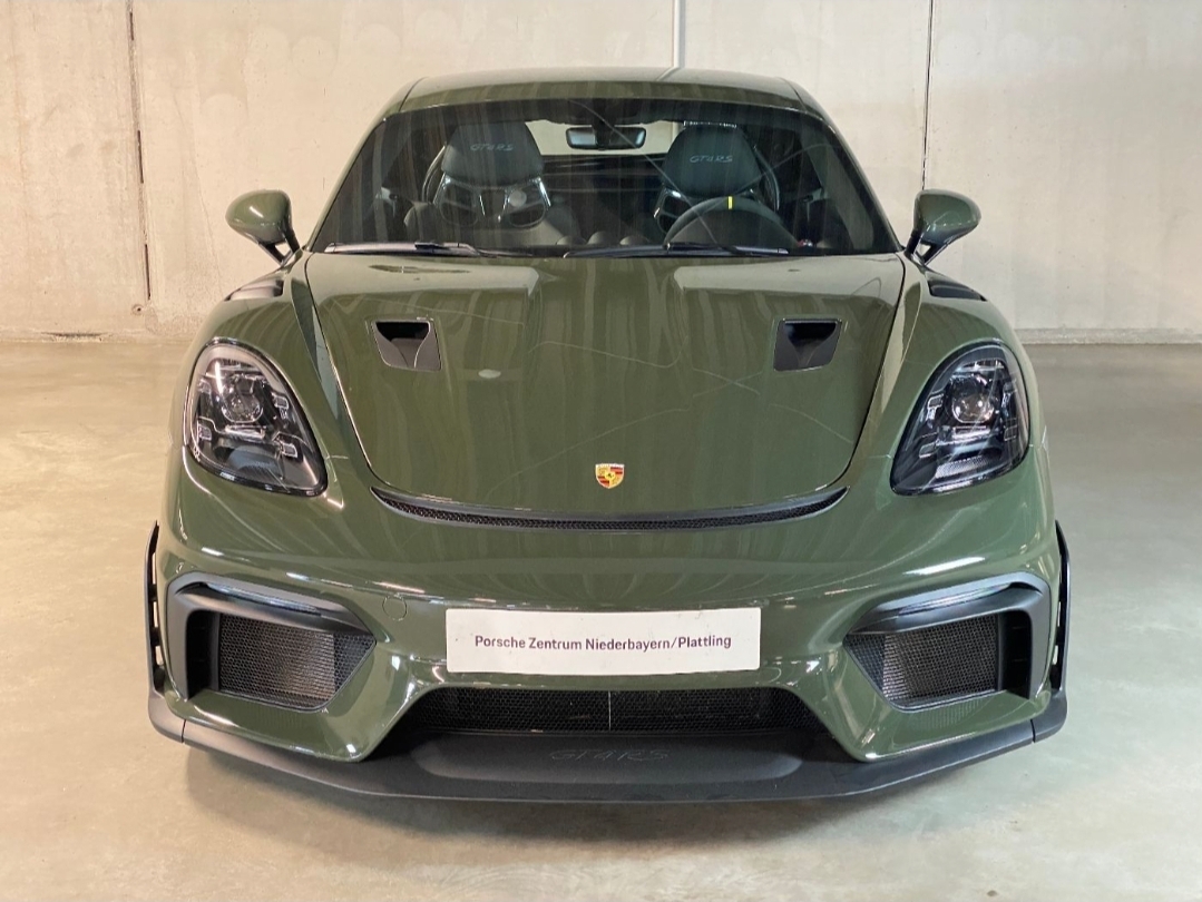 
								CAYMAN GT4 RS 718 full									
