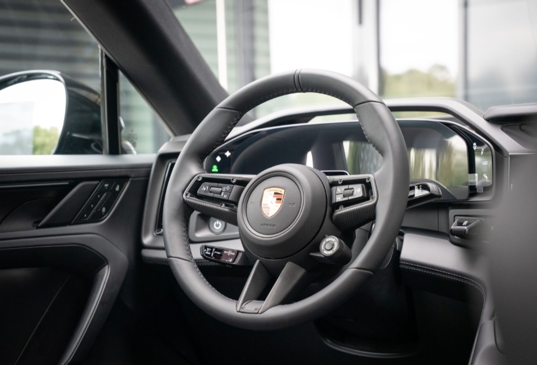
								CAYENNE S COUPE ELECTRIC full									