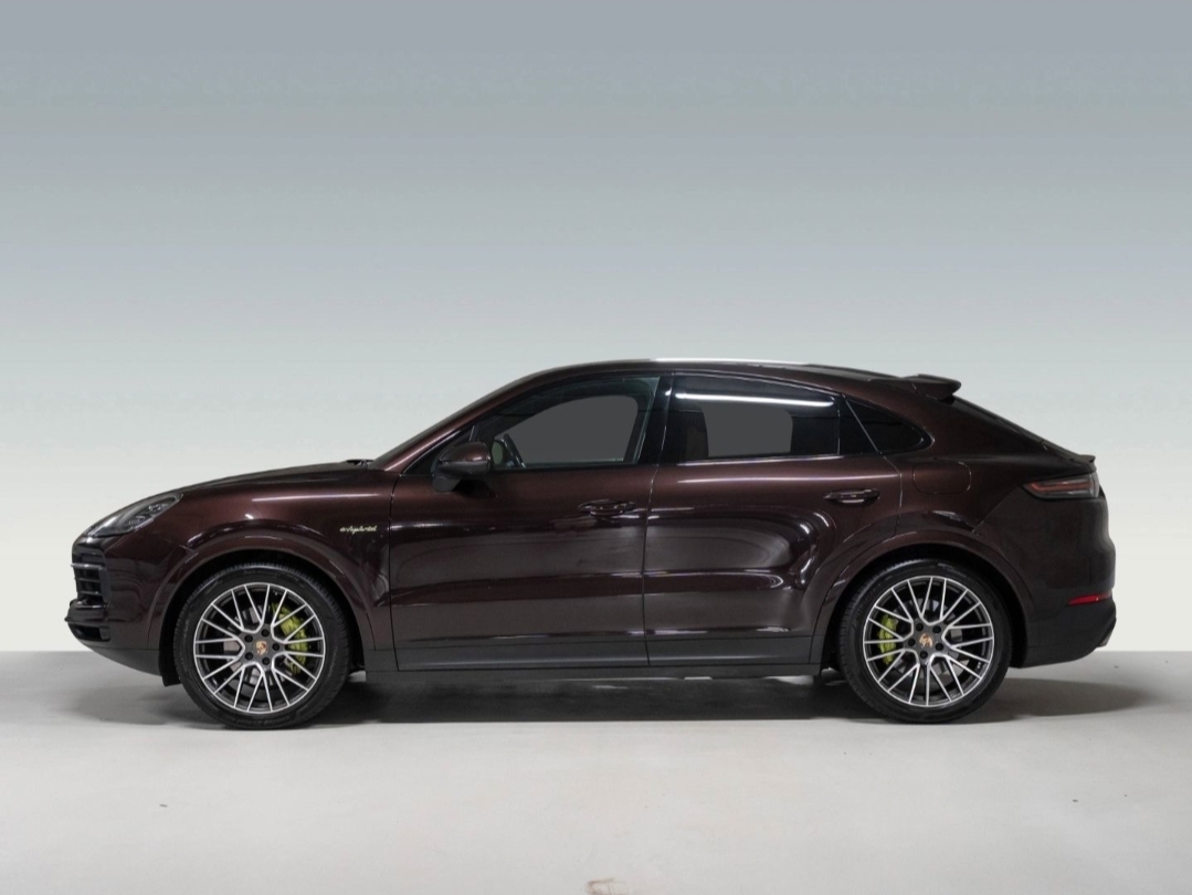 
								CAYENNE E-HYBRID COUPE full									