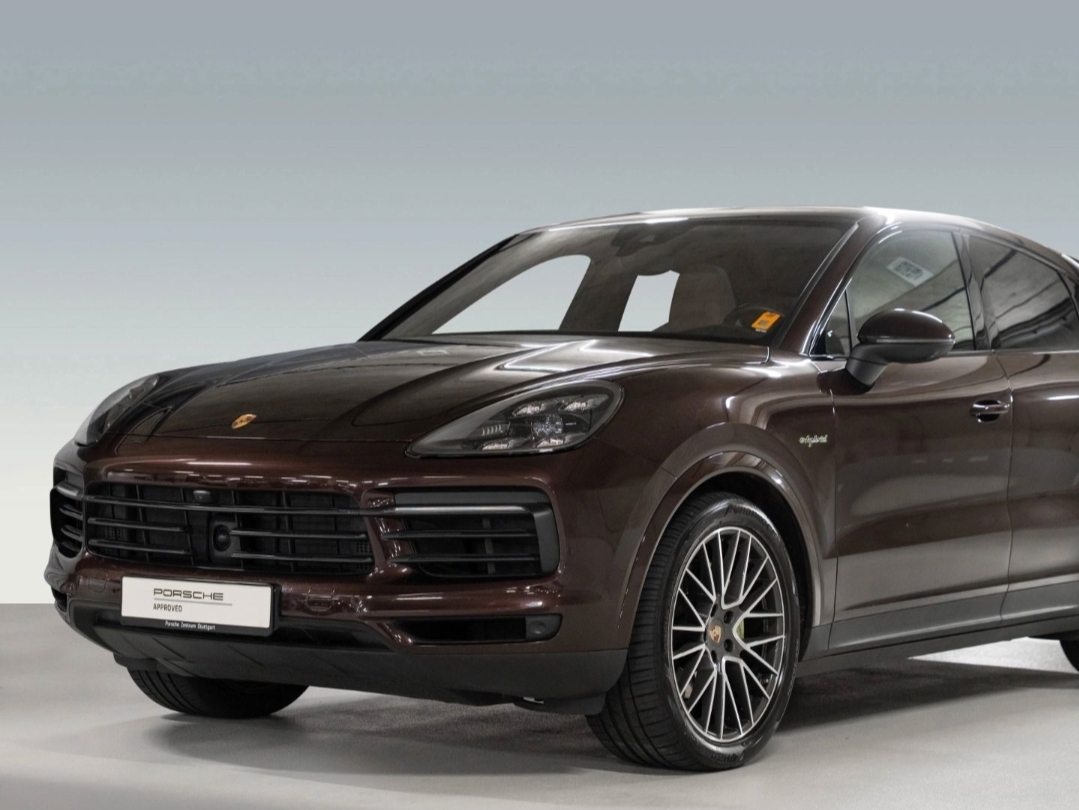 
								CAYENNE E-HYBRID COUPE full									