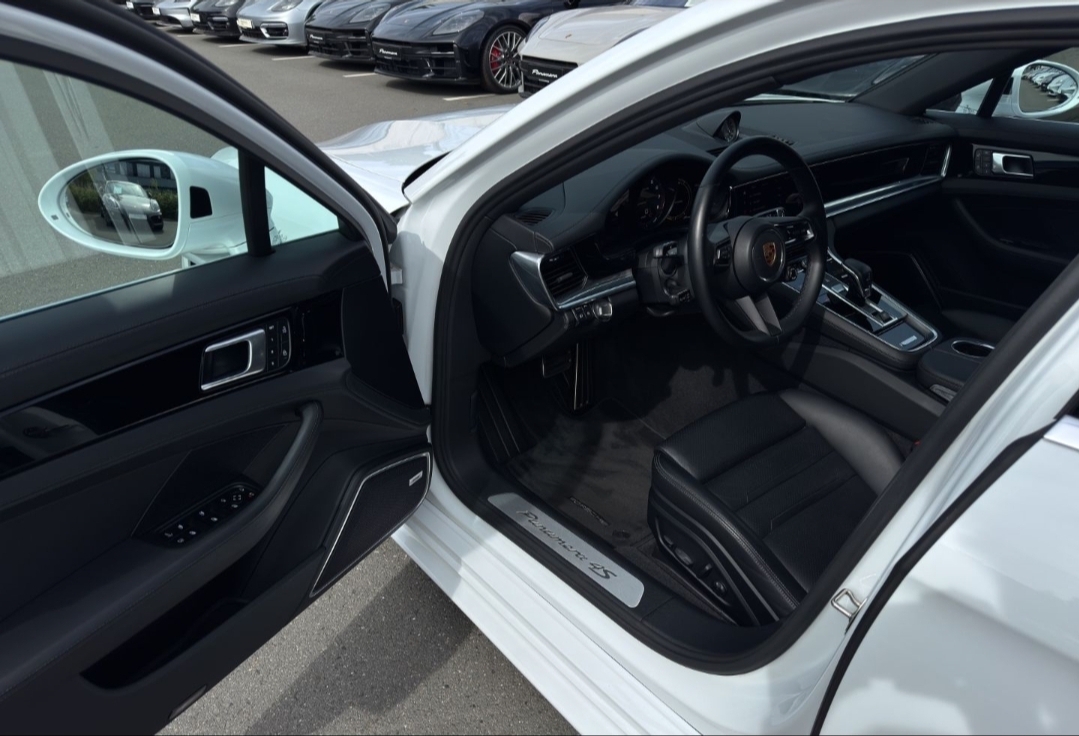 
								PANAMERA 4S E-Hybrid full									