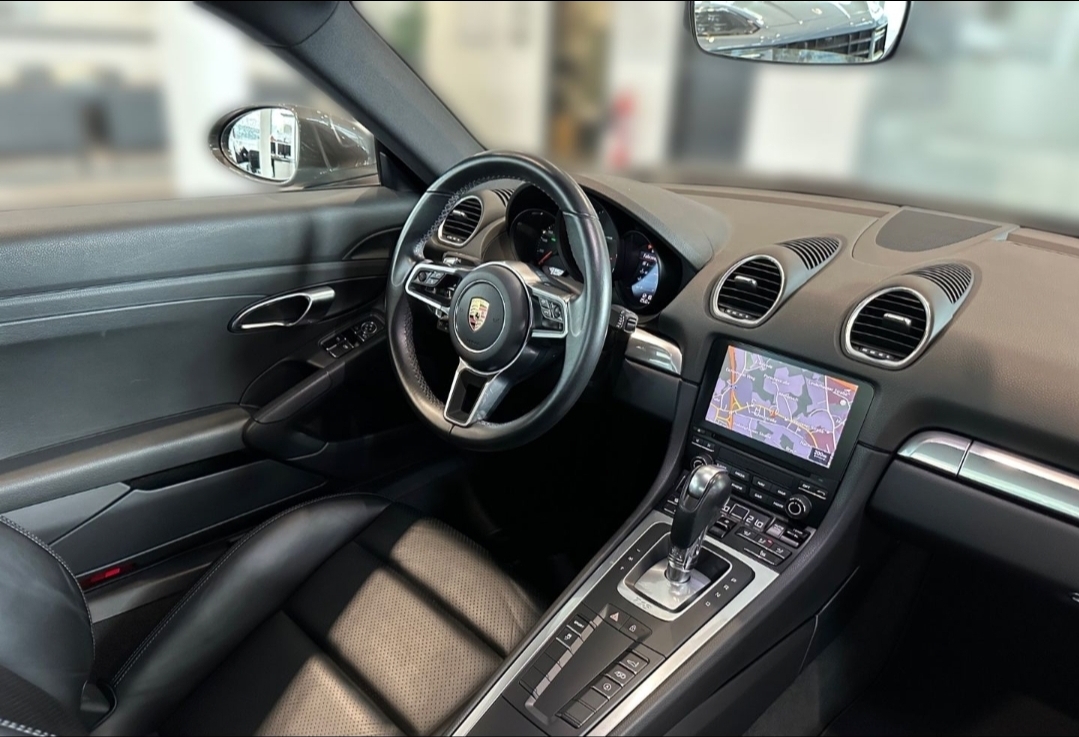 
								CAYMAN 718 full									