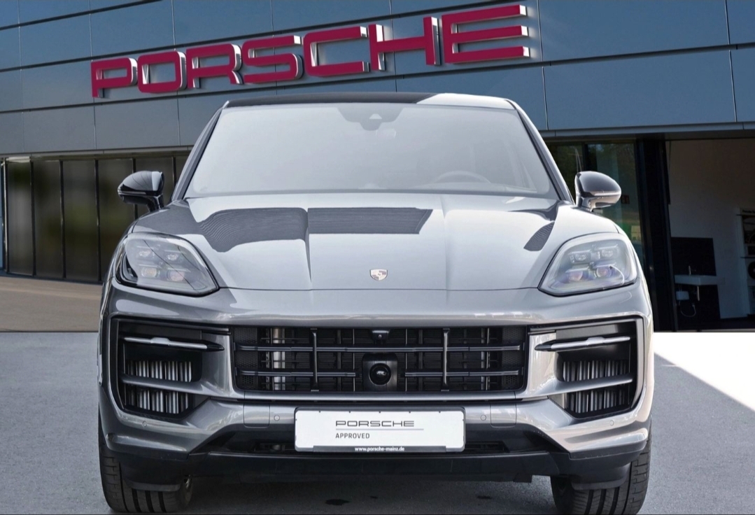 
								CAYENNE COUPE BLACK EDITION full									