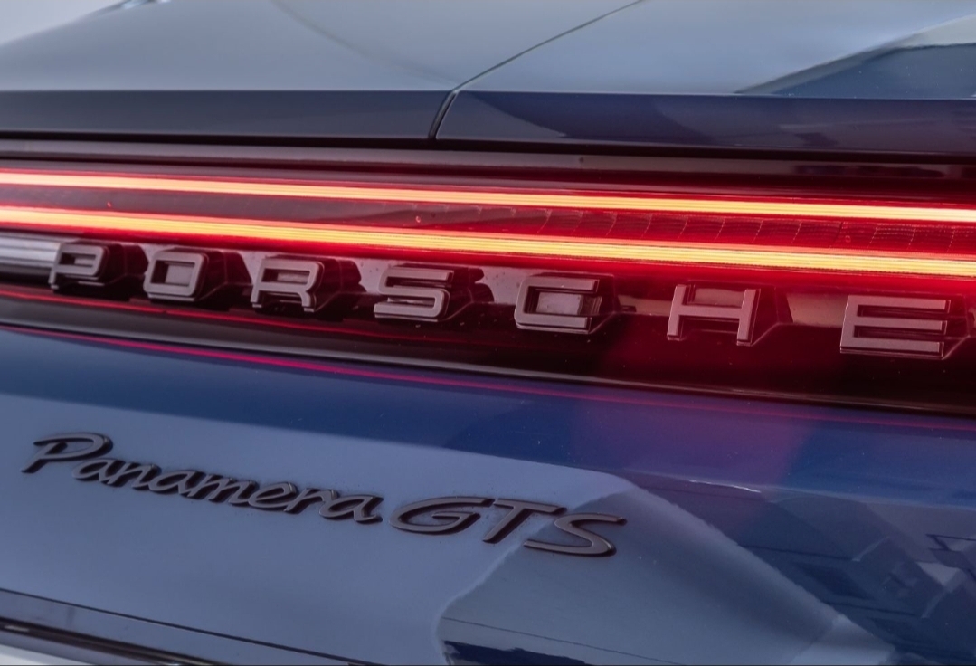 
								PANAMERA GTS full									