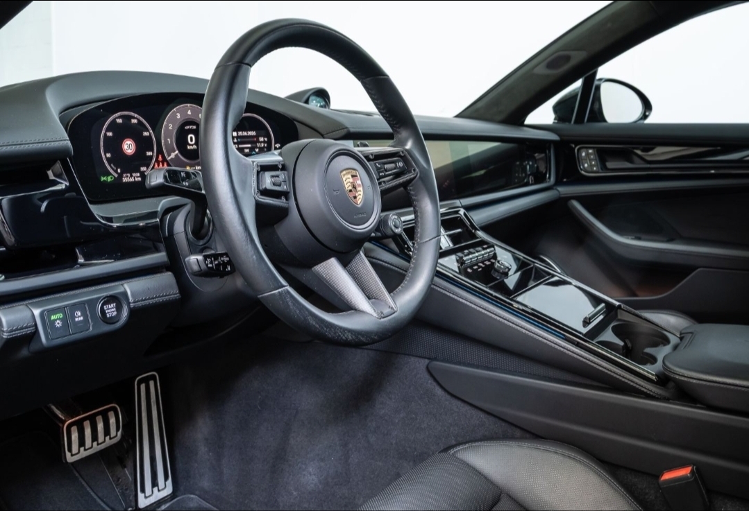 
								PANAMERA GTS full									