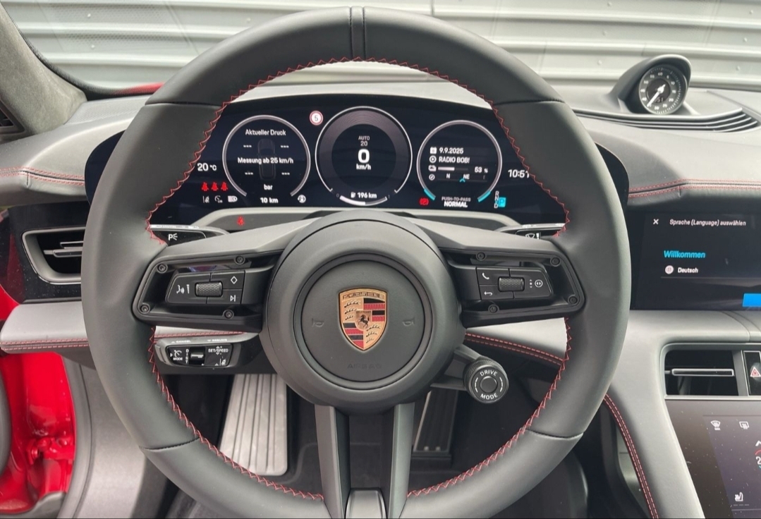 
								TAYCAN GTS SPORT TURISMO full									