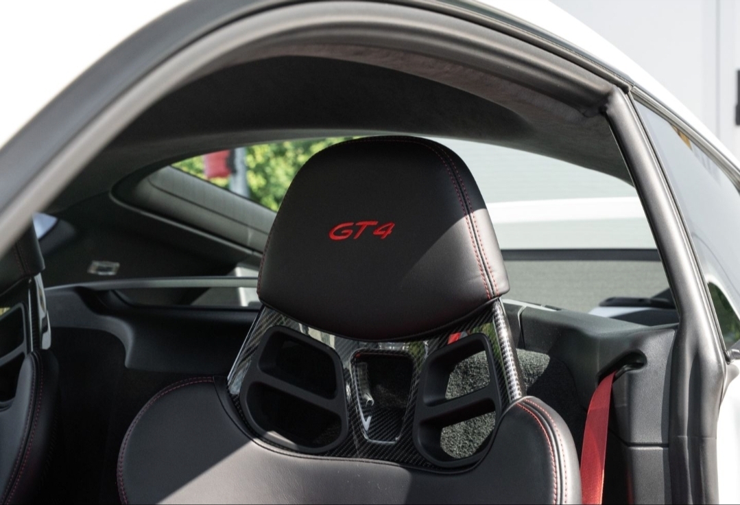 
								CAYMAN 718 GT4 full									