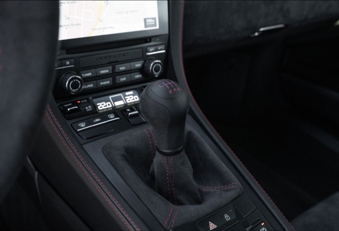 
								CAYMAN 718 GT4 full									