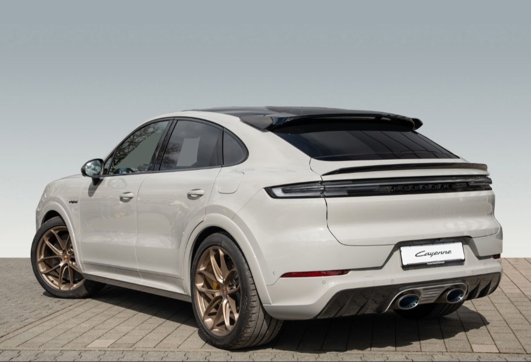 
								CAYENNE COUPE E-HYBRID TURBO full									