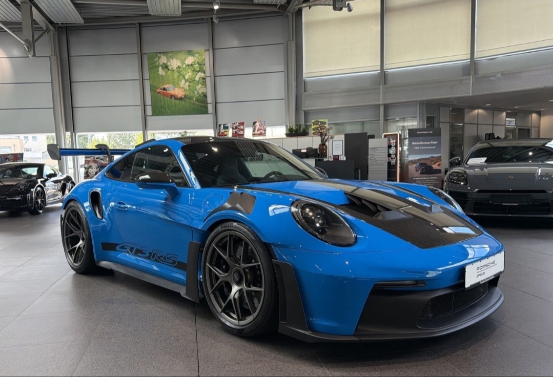 
								992 GT3 RS full									