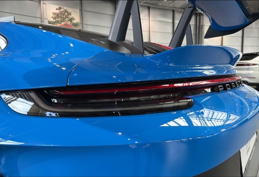 
								992 GT3 RS full									