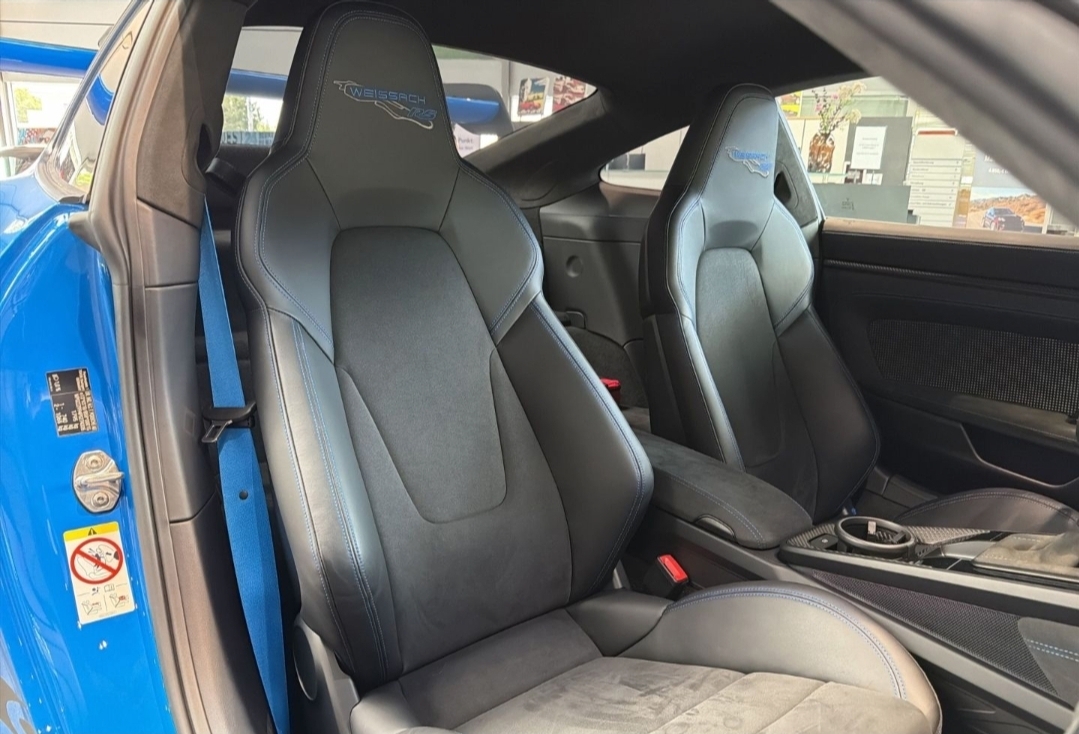 
								992 GT3 RS full									