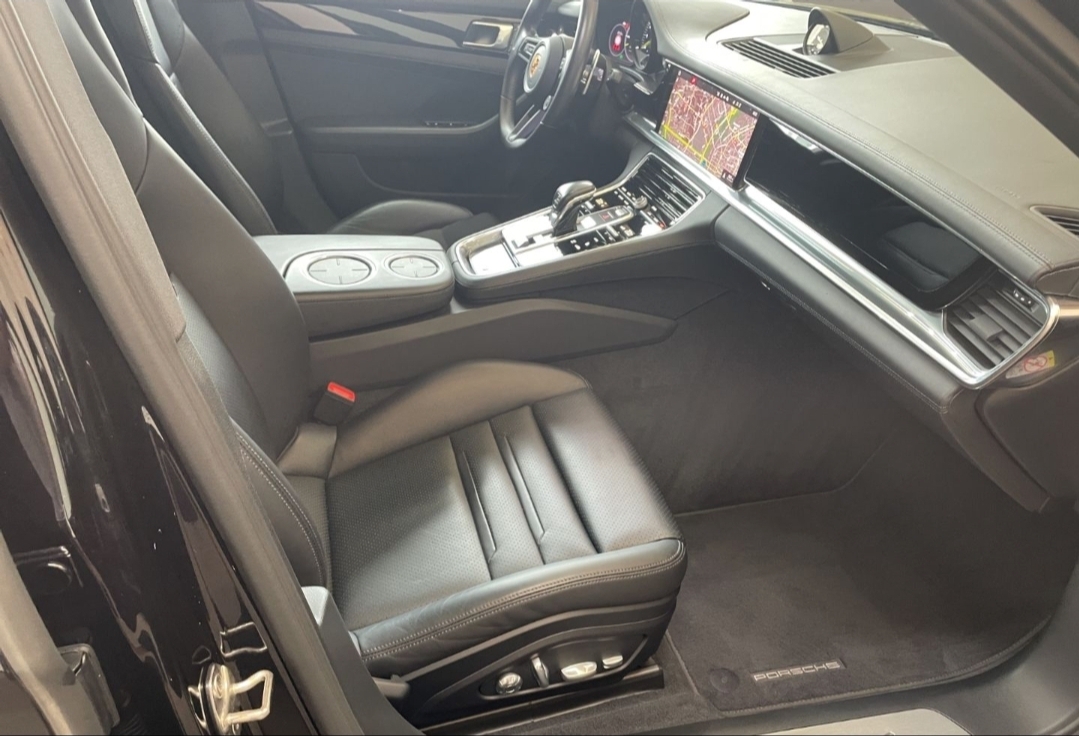 
								PANAMERA 4 E-Hybrid SPORT TURISMO full									