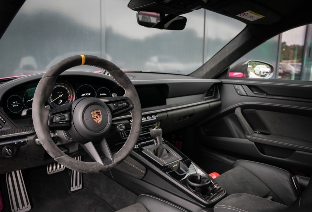 
								992  GT3 MANTHEY full									
