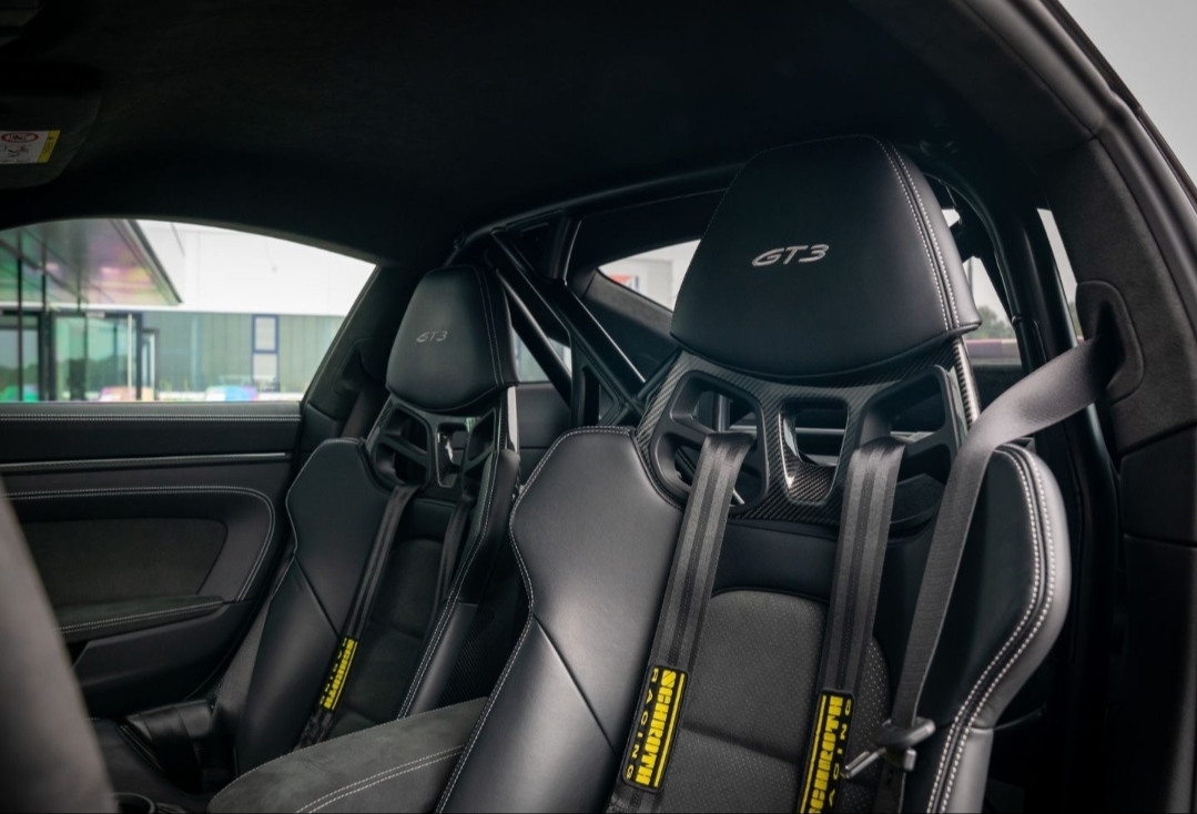 
								992  GT3 MANTHEY full									