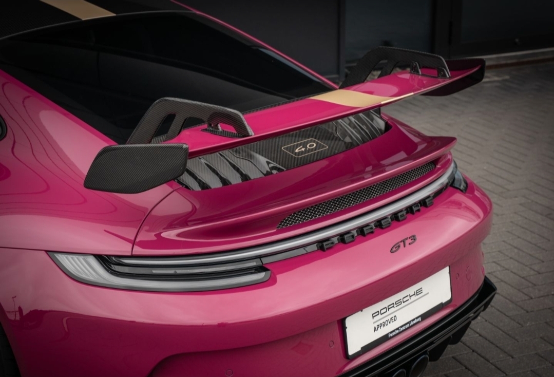 
								992  GT3 MANTHEY full									