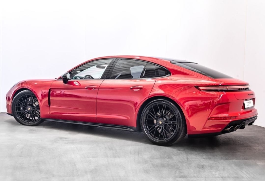 
								PANAMERA GTS full									