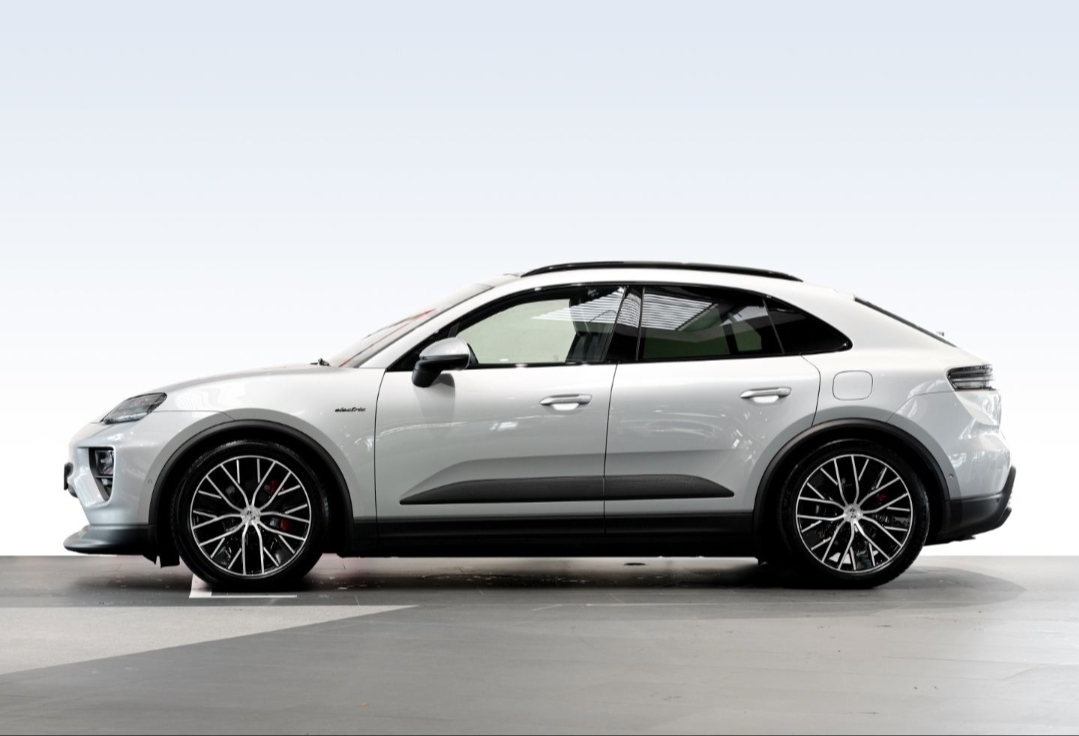 
								MACAN 4S ELECTRIC full									