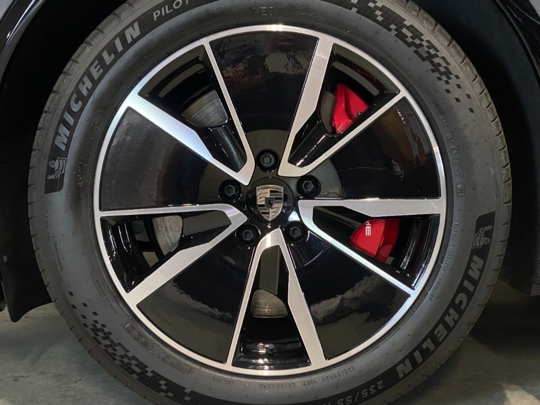
								MACAN TURBO ELECTRIC full									