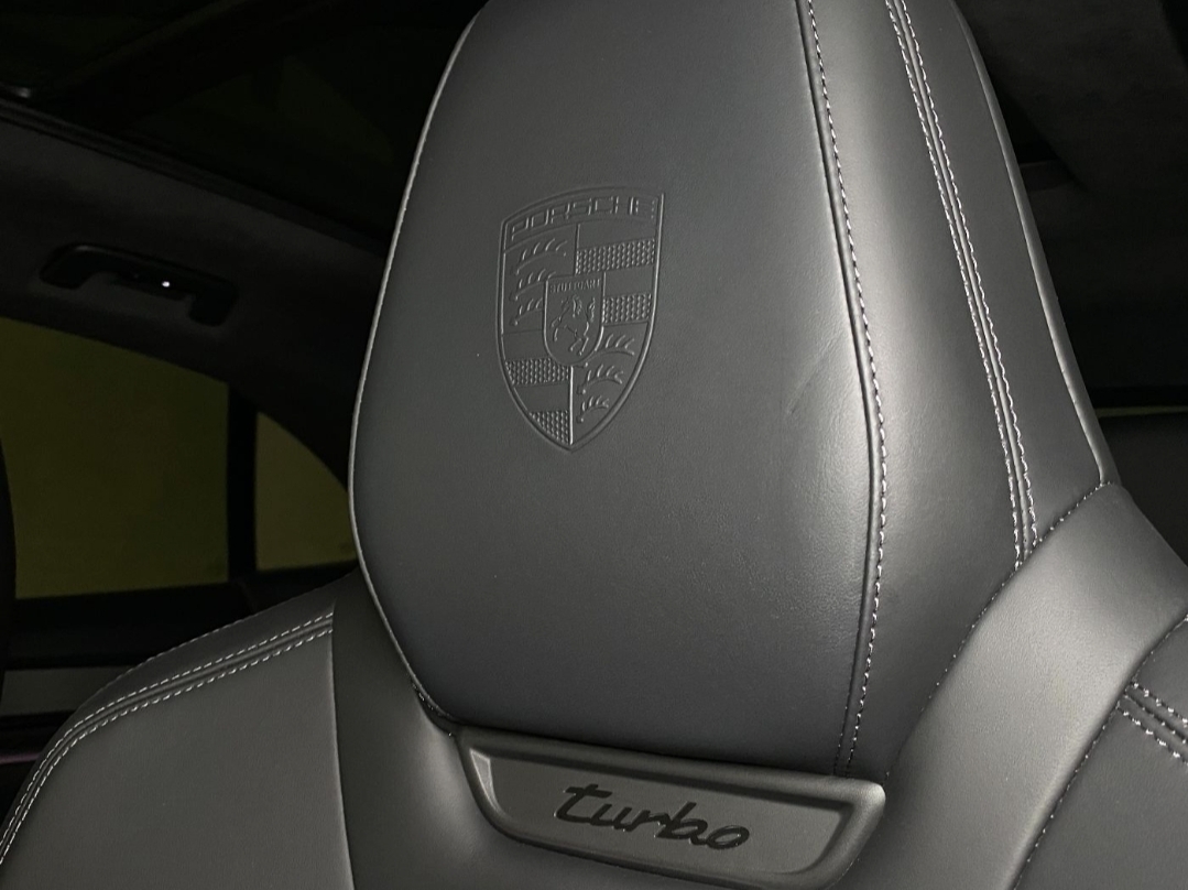 
								MACAN TURBO ELECTRIC full									