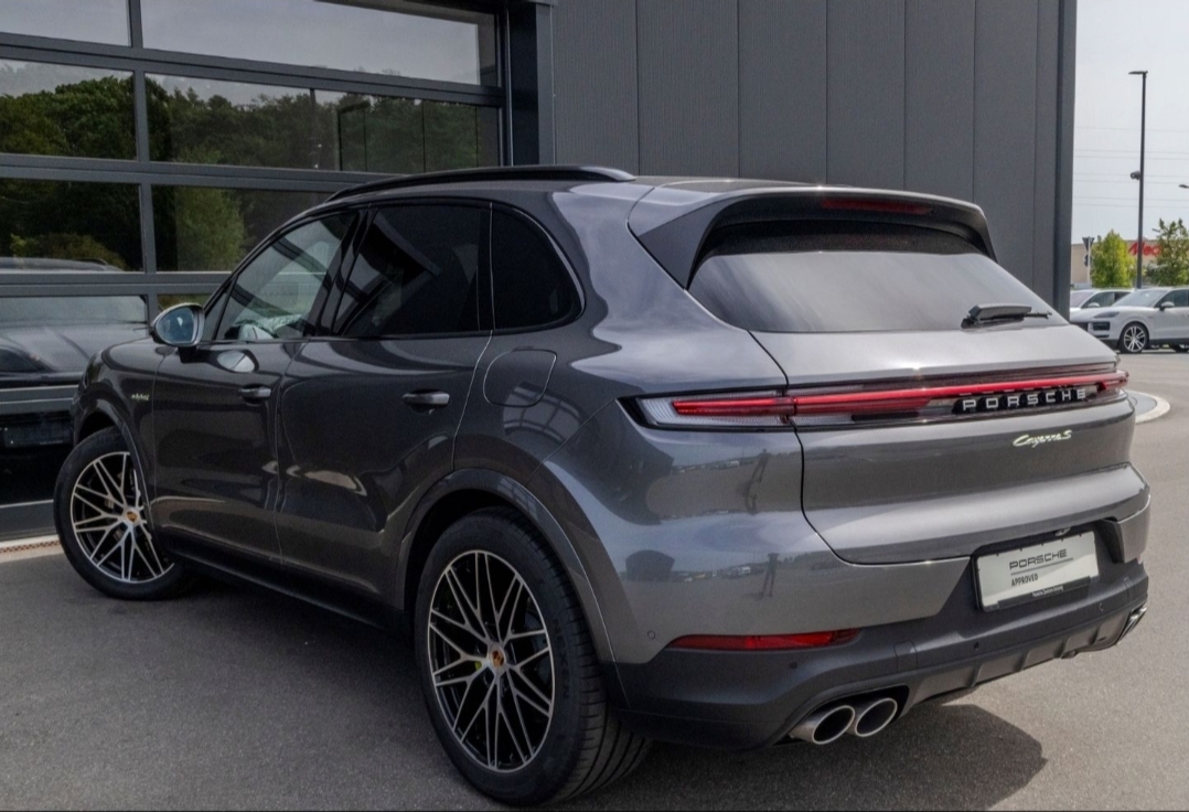 
								CAYENNE S E-Hybrid full									