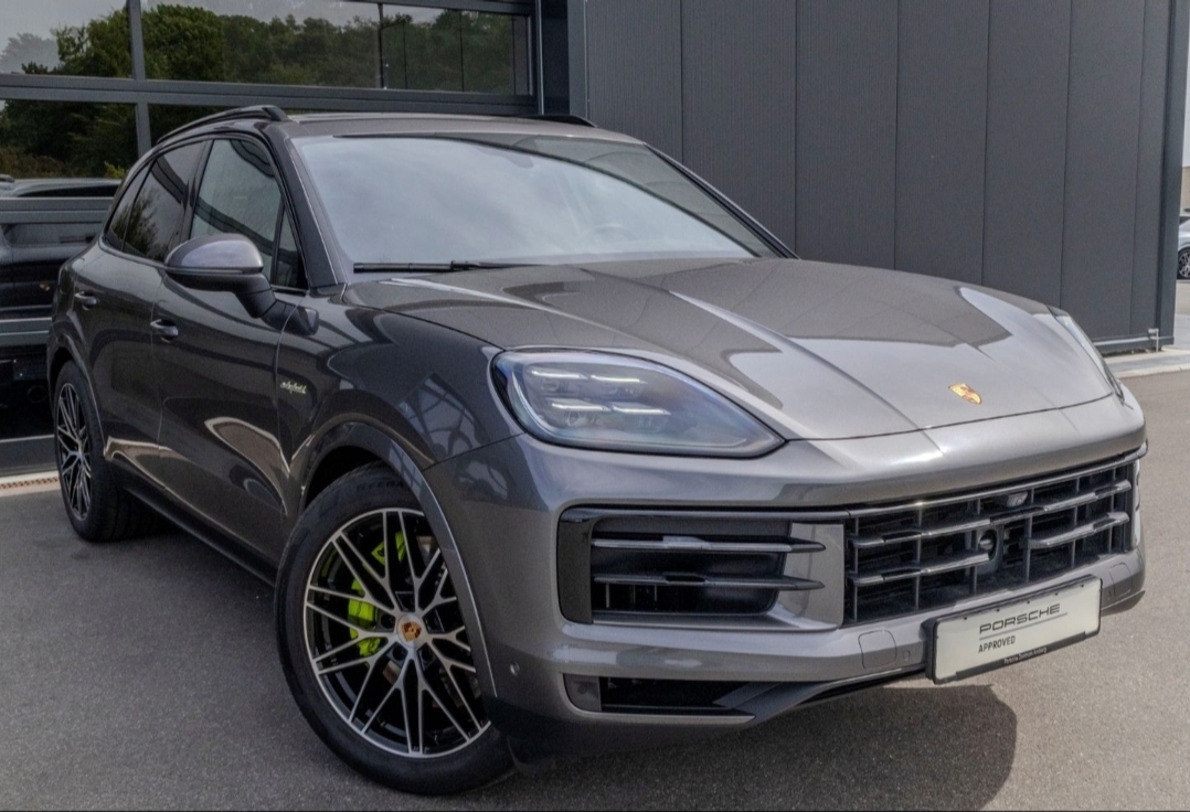 
								CAYENNE S E-Hybrid full									