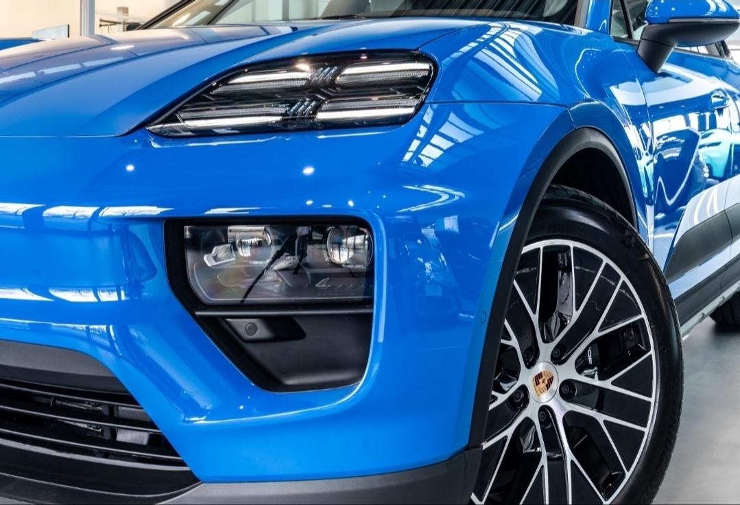 
								MACAN ELECTRIC full									