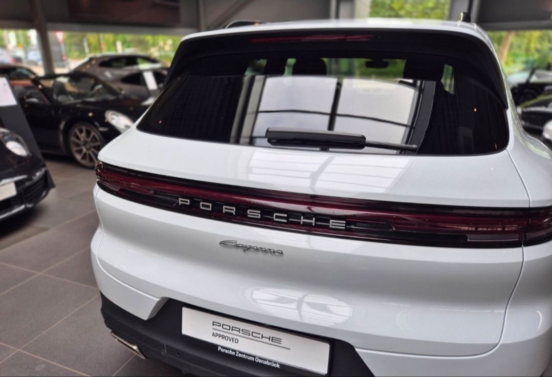 
								CAYENNE E-Hybrid full									