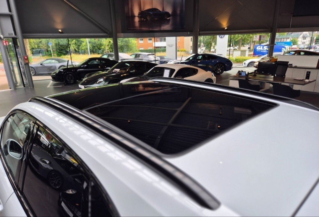 
								CAYENNE E-Hybrid full									