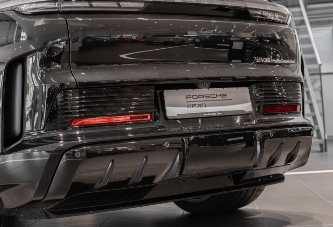 
								CAYENNE TURBO ELECTRIC full									